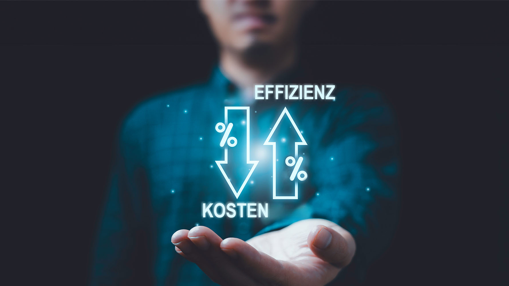 Ein Hologramm in der Hand eines Mannes stellt dar, dass Nachhaltigkeit im Unternehmen Kosten senkt und die Effizienz steigert.